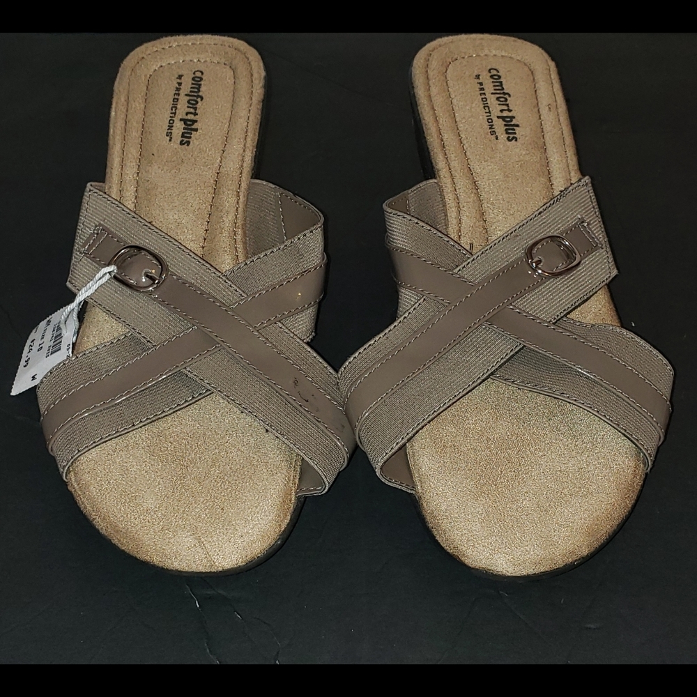 NWT Womens Comfort Plus Sandals Size: 10W